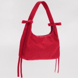 Sandy Liagn red baggu bow bag
